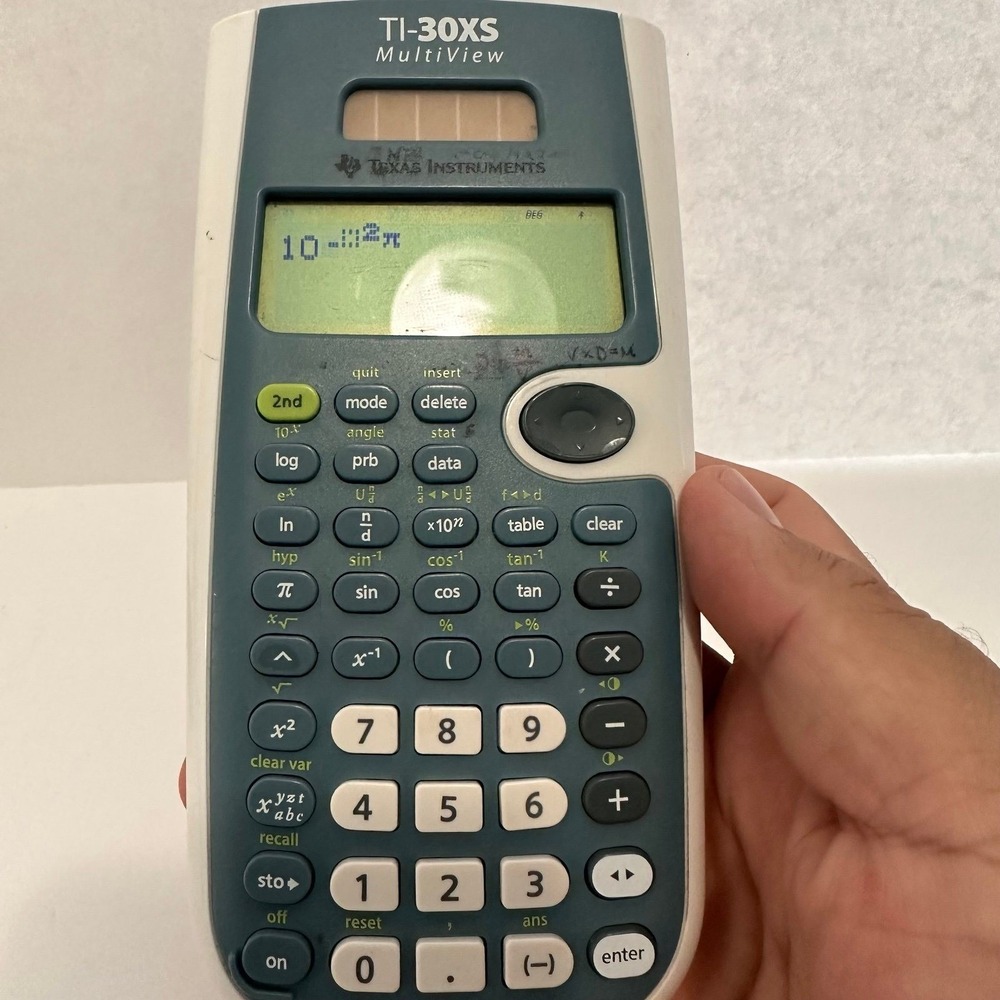 Texas Instruments calculator‎ - Picture 2 of 3